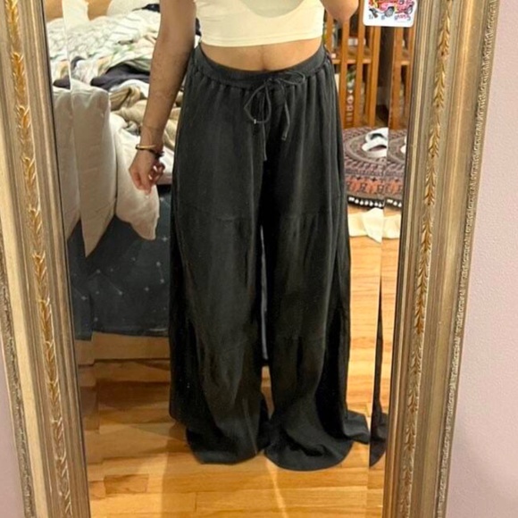 Green Ribbed Cotton Stretchy Waist Wide Leg Pants - Picture 5 of 11